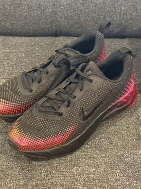 Nike Air Max Phoenix Older Kids' Shoes (HF7052-006)